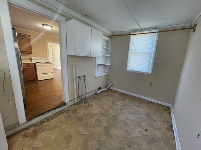 Building Photo - 210 Pickens Ln