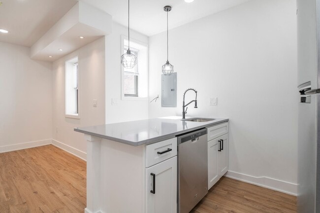 Foto del edificio - 3312 W Cumberland St