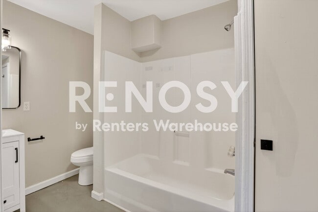 Building Photo - 3081 Glendale Ct