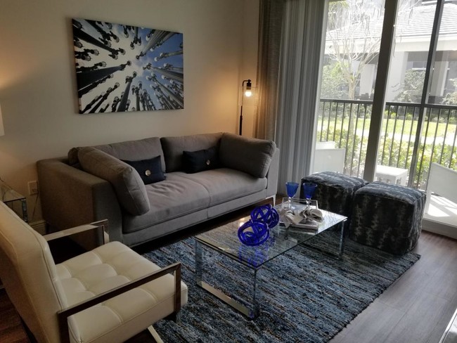 Foto del edificio - 7170  Okeechobee Blvd  1102