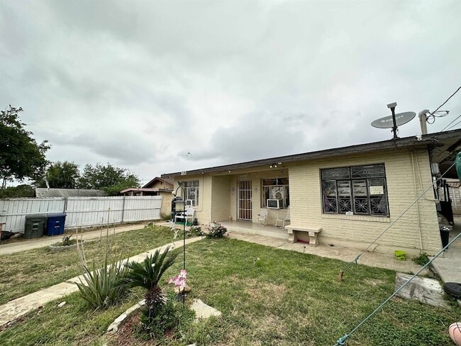 Foto del edificio - 3212 Pecan St
