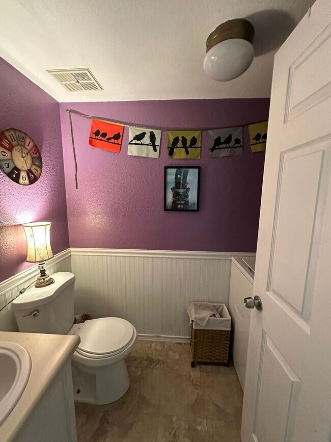 Foto del edificio - Westside Charmer on Boston Terrace for Rent!