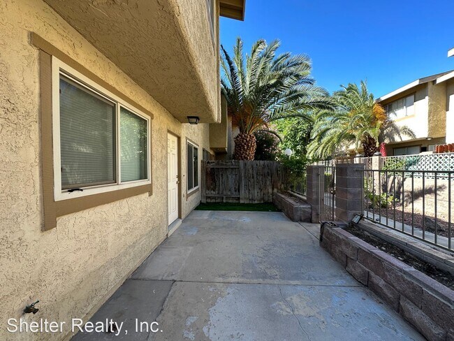 Building Photo - 2 br, 2 bath House - 2220 Tall Pine Drive