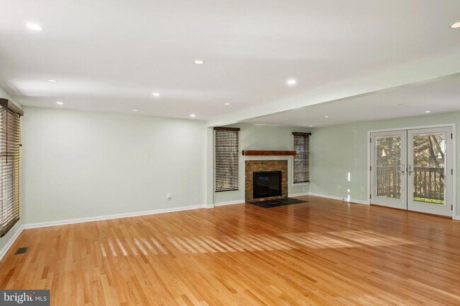 Building Photo - 10088 Cape Ann Dr