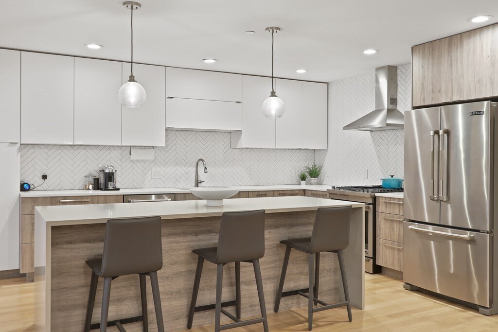 Foto principal - 55 E Springfield St