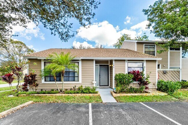 Building Photo - 701 Stonewood Ct