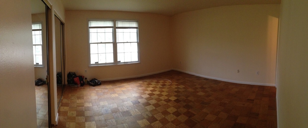 Foto principal - 792 Quince Orchard Blvd