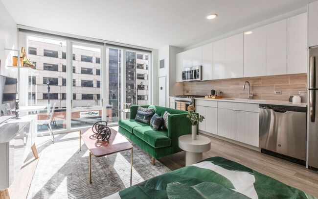 Foto del edificio - 2357 N Lincoln Ave