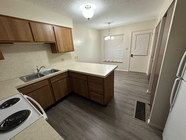 Foto del edificio - 634 Cumberland Dr
