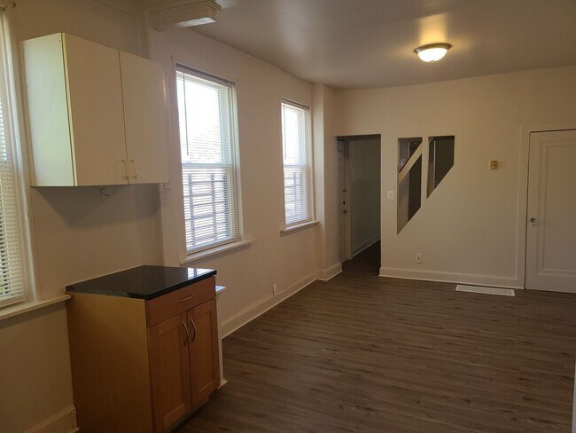 Foto del edificio - Coming soon! Two Bedroom EOG townhouse