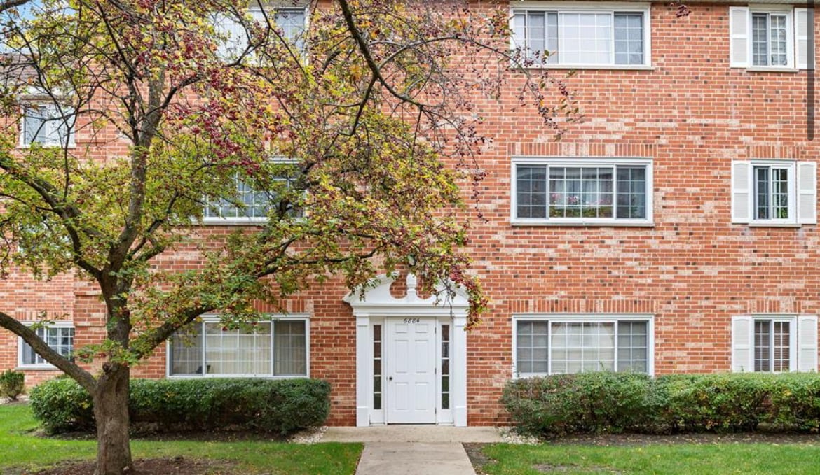 Main - 6884 W Touhy Ave
