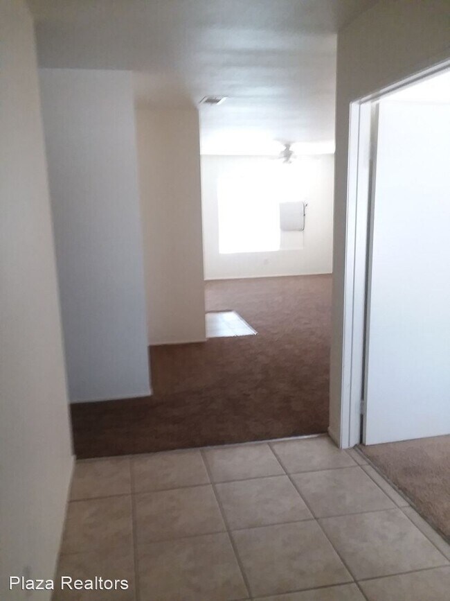 Building Photo - 3 br, 2 bath House - 71511 Sun Valley