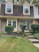 Building Photo - 16198 Henderson Ln