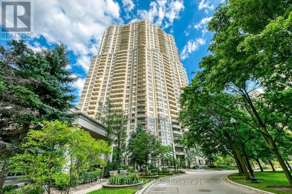 Photo principale - 25-2525 Kingsbridge Garden Cir