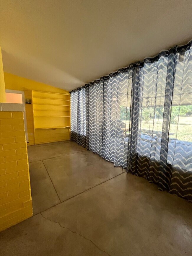 Building Photo - Really cool house with an attached studio ...