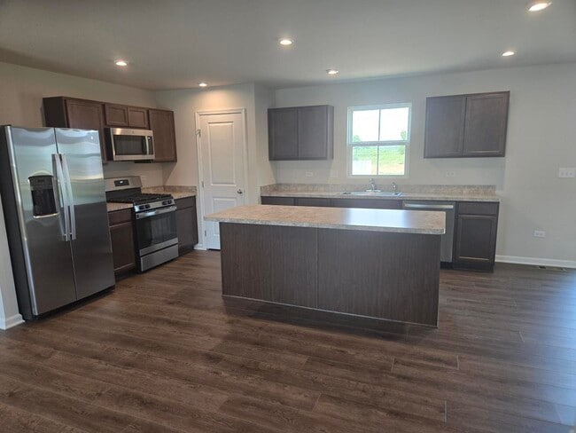 Building Photo - 534 Wild Sienna