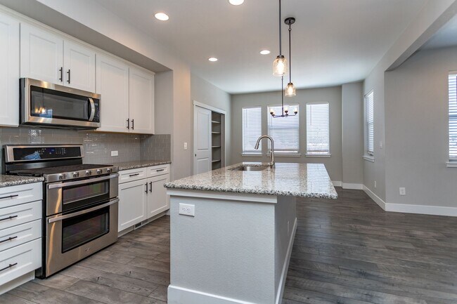 Foto del edificio - Charming Townhome in North Fork at Briargate!