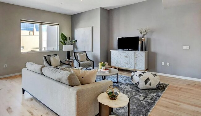 Foto del edificio - 1438 Little Raven St