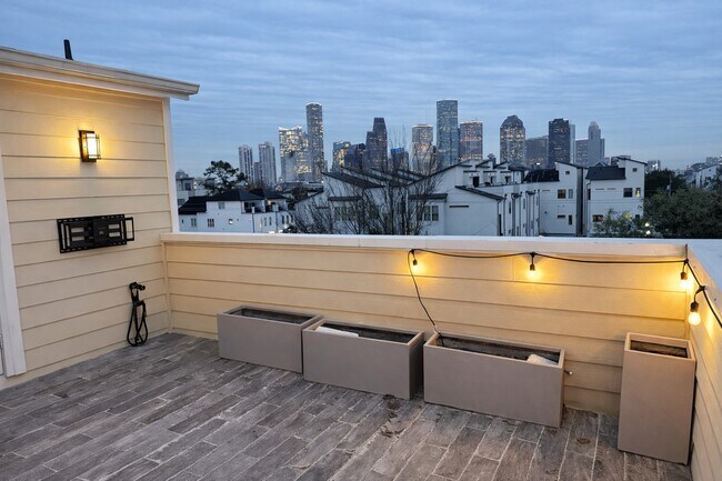 Foto del edificio - 1621 Shearn St