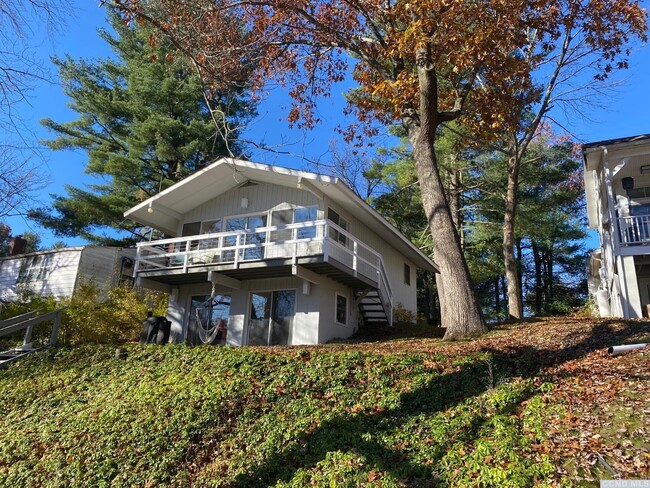 Foto del edificio - 1140 Lakeview Rd