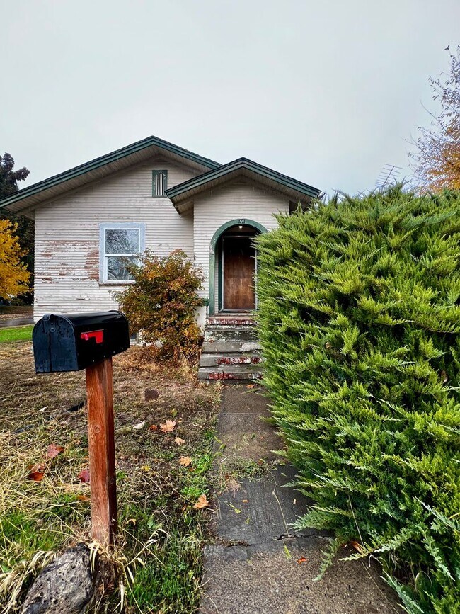 Foto del edificio - 1711 W Bell St