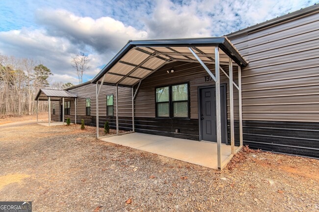 Building Photo - 620 Stiles Rd