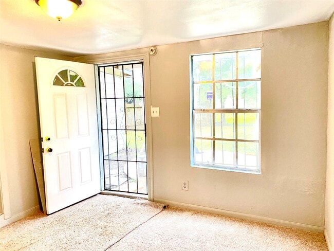 Foto del edificio - 7603 Greendowns St