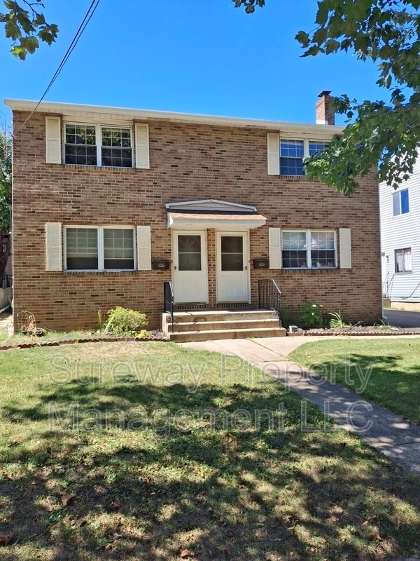 Building Photo - 107 Dayton Ave