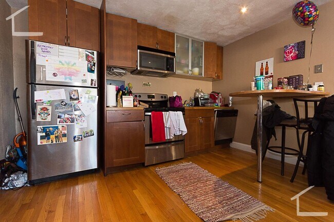 Foto del edificio - 1 bed in allston