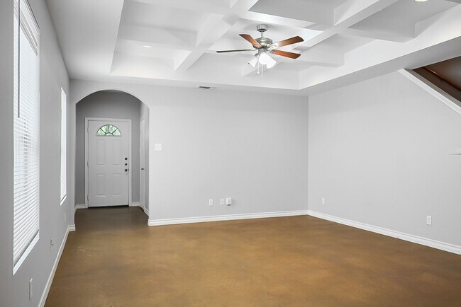 Building Photo - 3 bedroom and 2.5 bathroom located at The ...