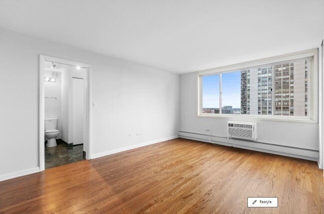 Building Photo - 1 bedroom in Chicago IL 60610