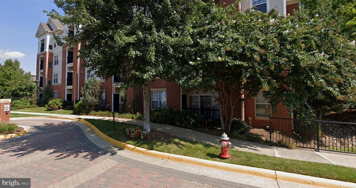 11317 Aristotle Dr Unit 3313, Fairfax, VA 22030 Condo for Rent in