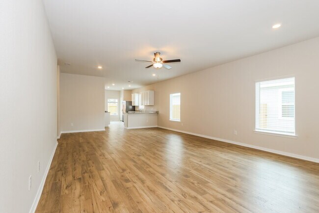 Foto del edificio - 15648 Plum Brk Dr