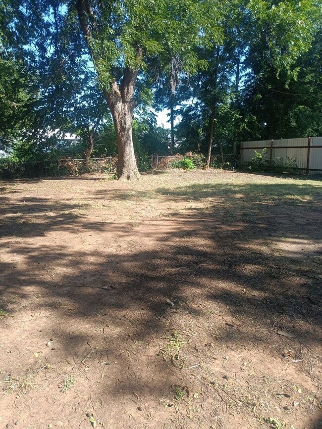 Photo - 5016 S Drexel Ave House