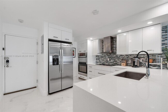 Foto del edificio - 4101 Indian Creek Dr
