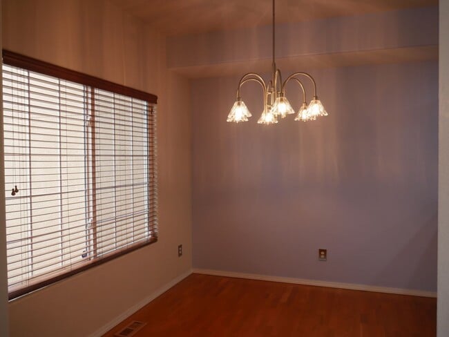 Foto del edificio - 4 Bed / 3.5 Bath in University Park with AC
