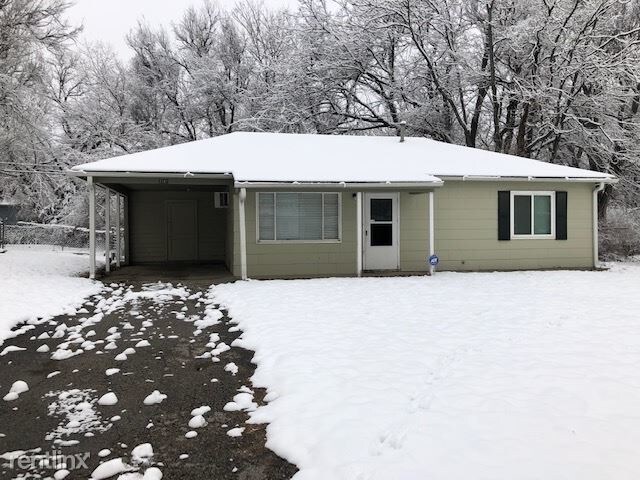 Primary Photo - 2 br, 1 bath House - 3581 SW Kerry Ave