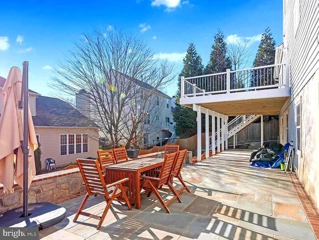 Building Photo - 21209 Seneca Crossing Dr