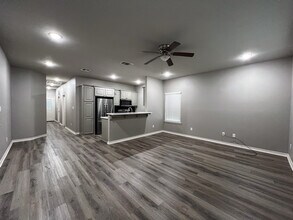 Building Photo - 16104 Echo Glen Dr