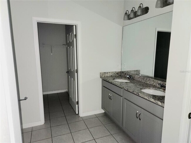 Foto del edificio - 1567 Pines End Pl