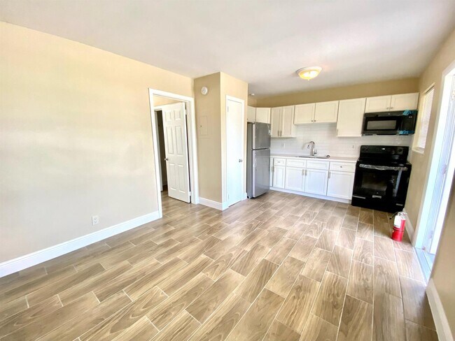 Foto del edificio - 4304 Greenwood Ave