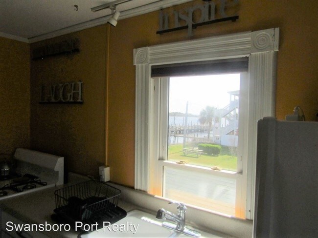 Foto del edificio - 1 br, 1 bath House - 135 Front Street