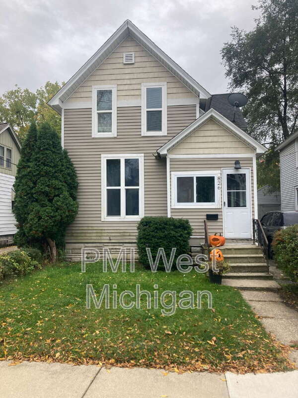 Foto principal - 826 Arianna St NW