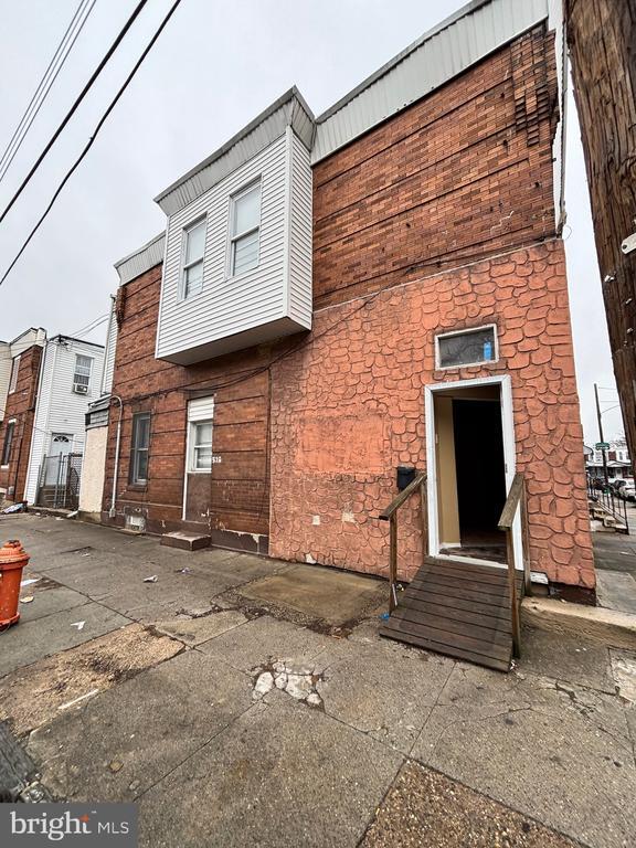 Foto del edificio - 528 E Willard St