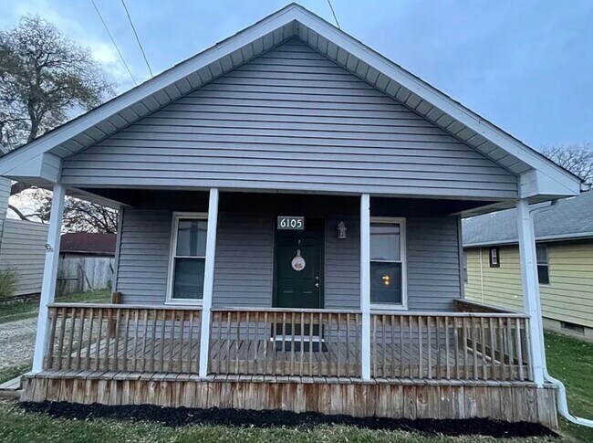 Foto del edificio - 6105 N Detroit Ave