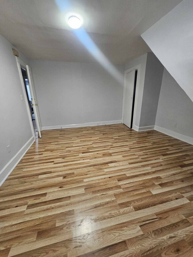 Building Photo - 24 N 18th St