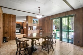 Building Photo - 465 Pecan
