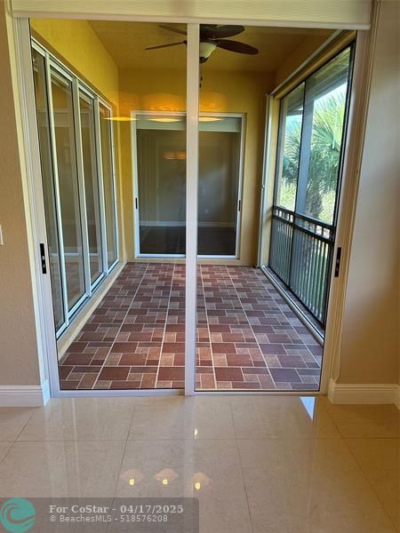 Foto del edificio - 12805 NW 83rd Ct