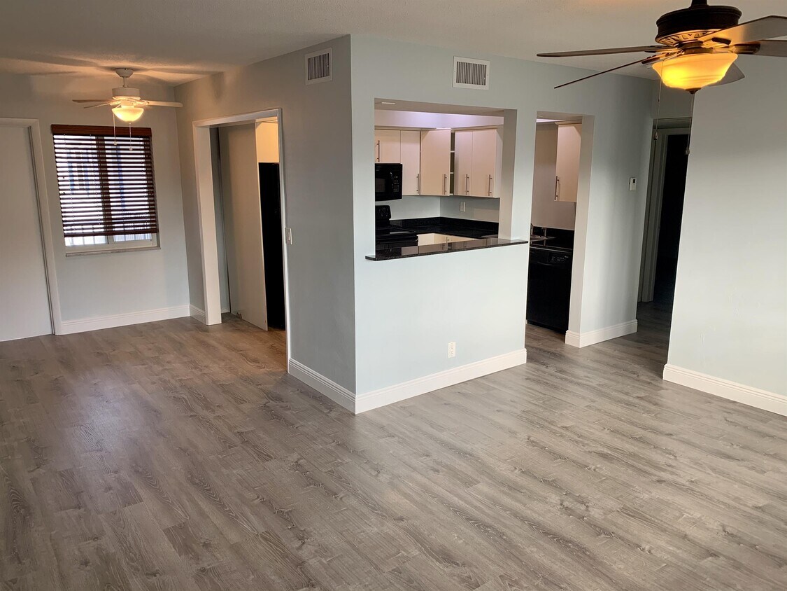 1417 NE 26th Dr Unit 6, Wilton Manors, FL 33334 Apartment for Rent in