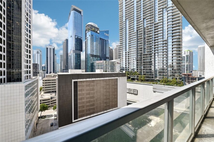Foto principal - 55 SE 6th St